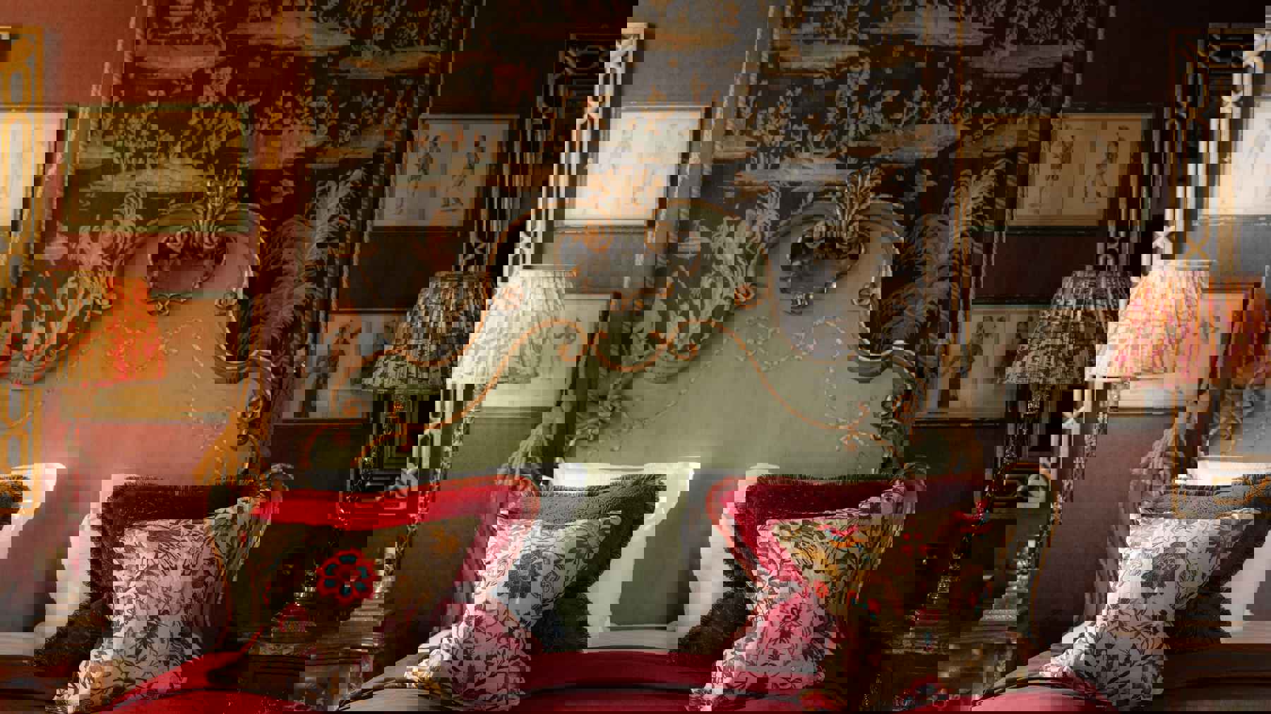 Prestonfield House — interior and exterior view 8