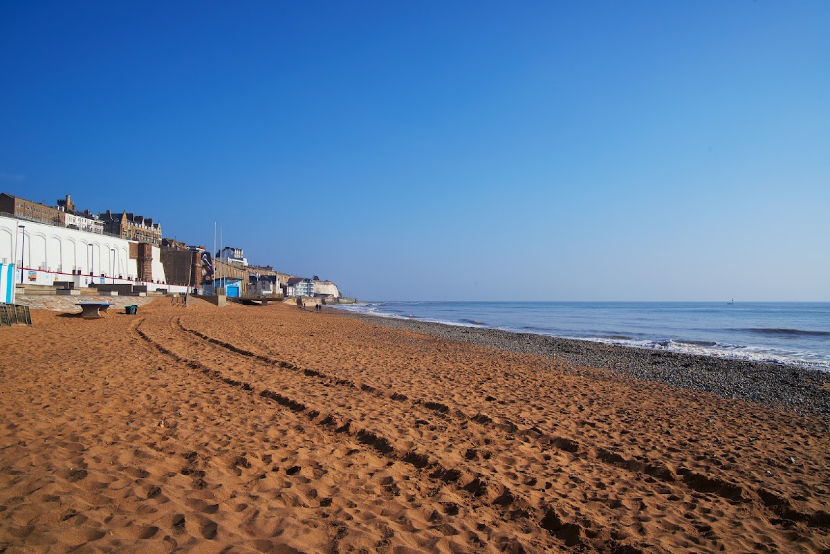 Albion House — interior and exterior view 5