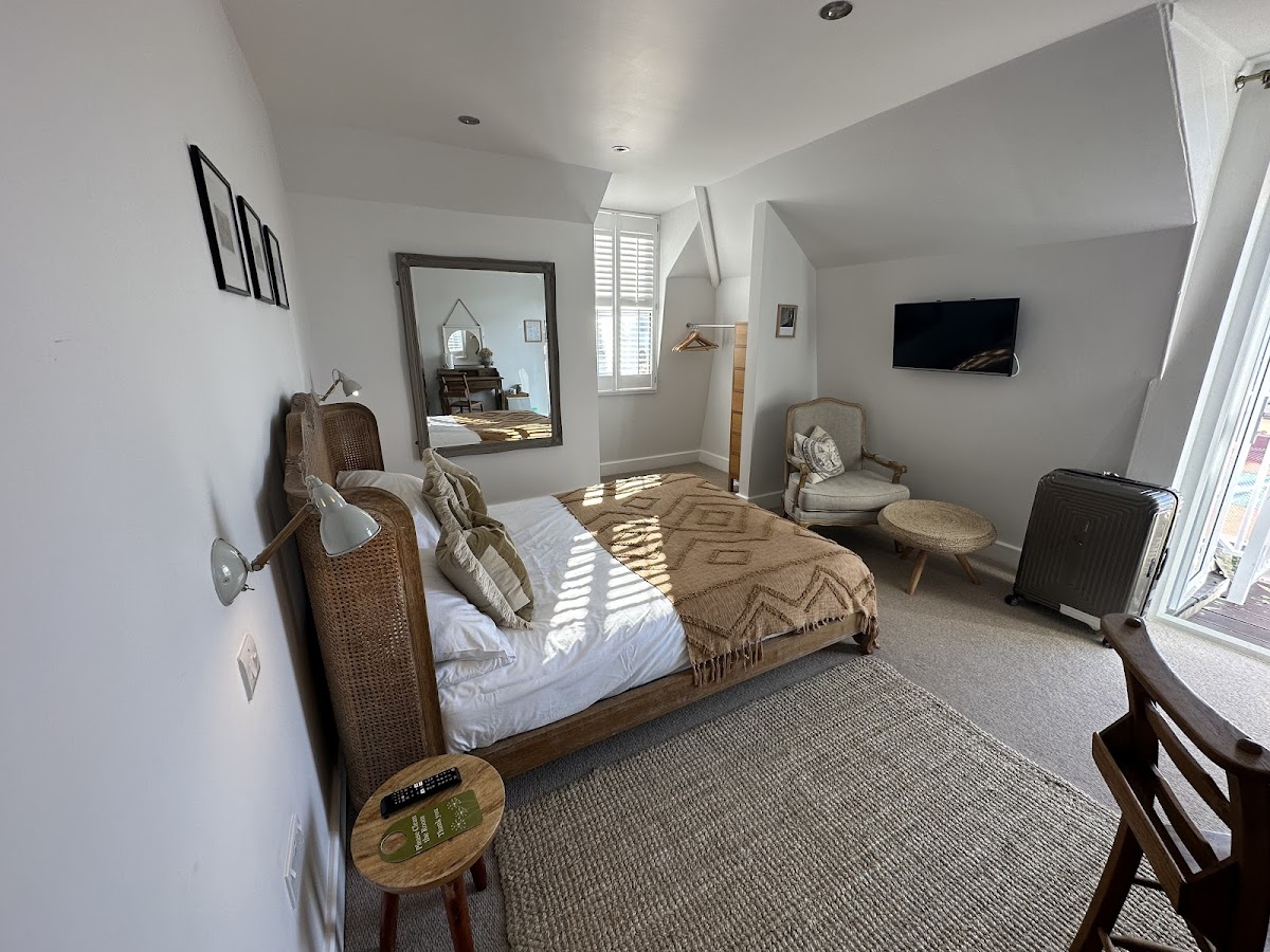 Primrose House St. Ives — interior and exterior view 2