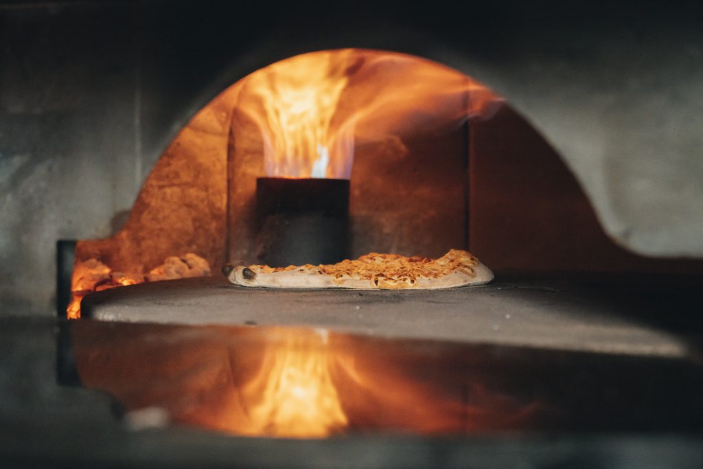 Derwent Manor Boutique Hotel — interior and exterior view 16