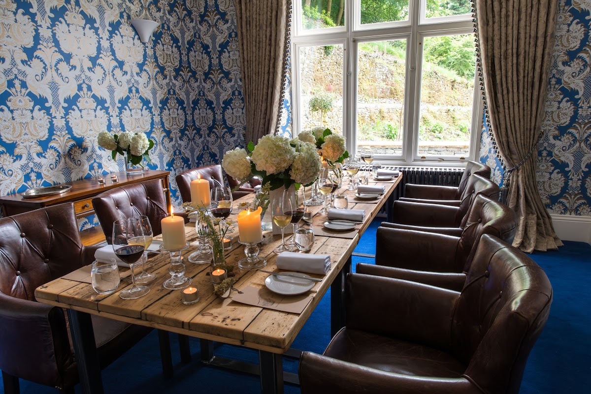 Forest Side — interior and exterior view 5