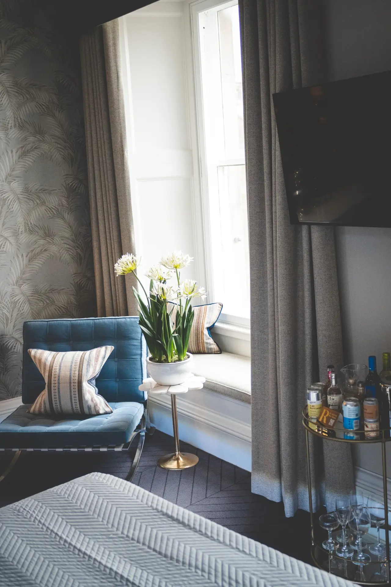 The Rutland Hotel — interior and exterior view 10