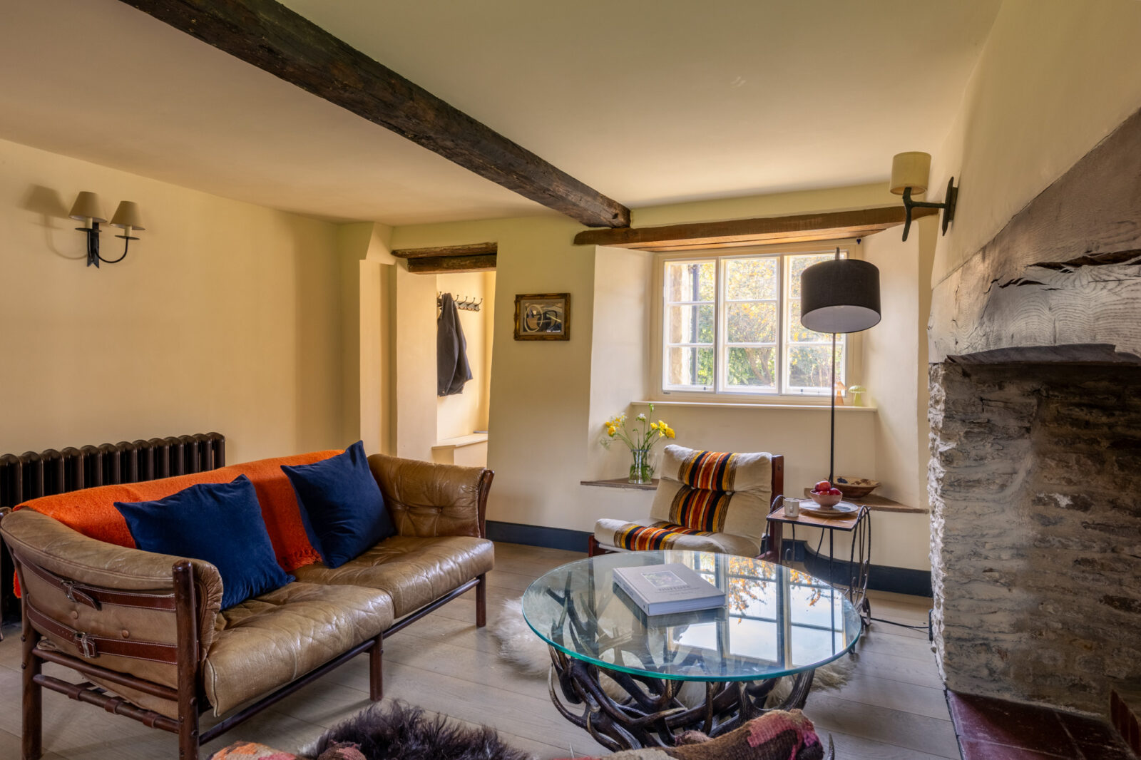 Mollie's Cottage — interior and exterior view 59