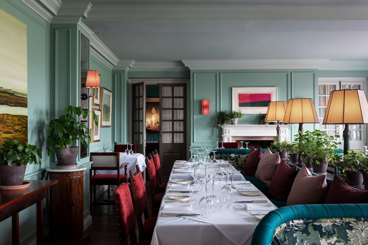 The Cavendish — interior and exterior view 6