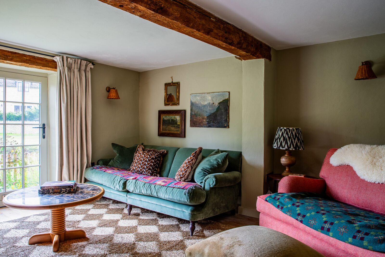 Todthatch — interior and exterior view 50