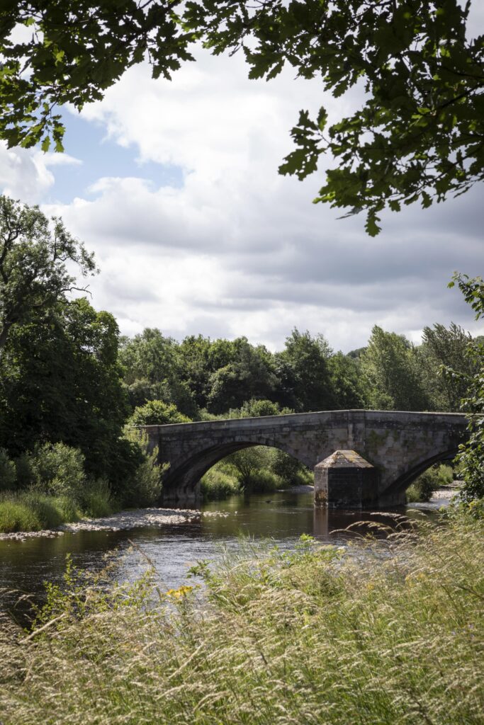 The Devonshire Arms — interior and exterior view 14