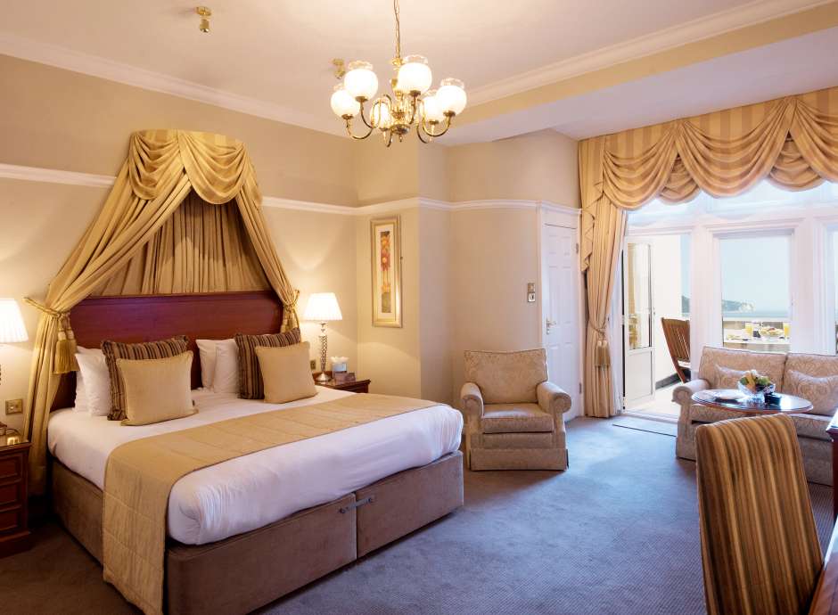 Victoria Hotel & Source Spa — interior and exterior view 8