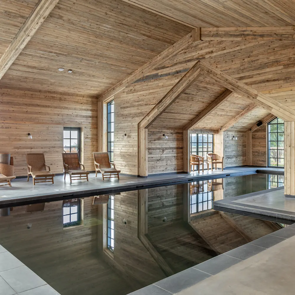 Louma Country Hotel — interior and exterior view 11