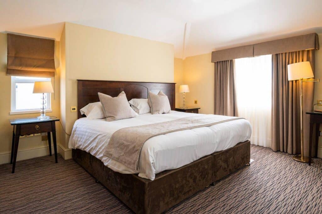 St George's Hotel — interior and exterior view 25