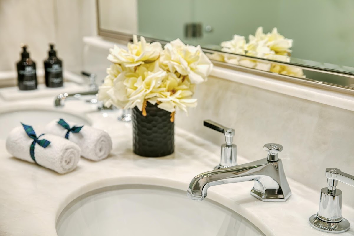 100 Princes Street — interior and exterior view 3