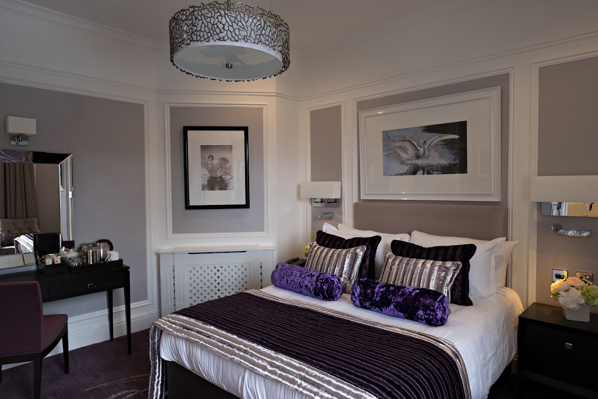 Low Wood Bay Resort & Spa — interior and exterior view 5