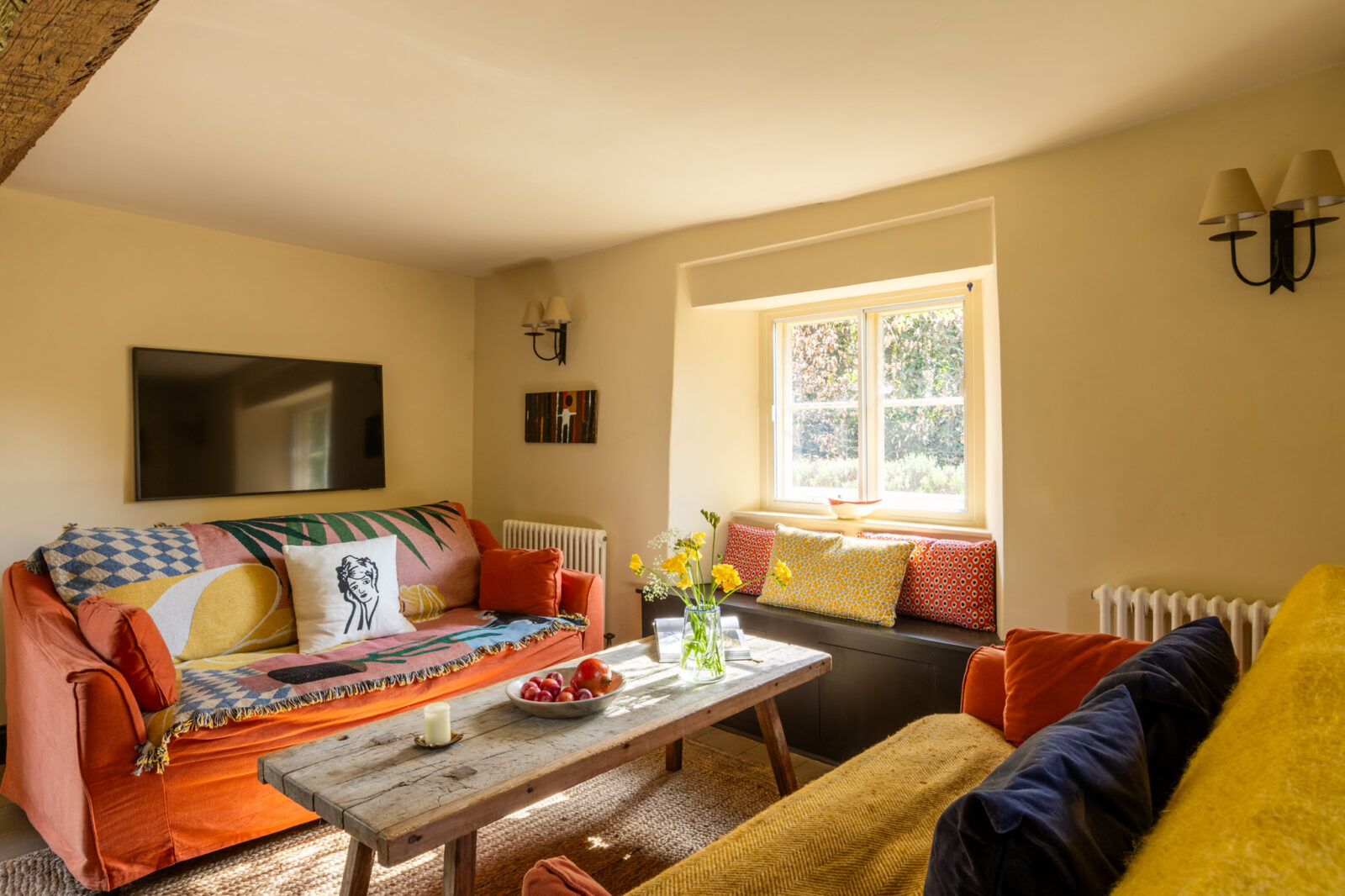 Mollie's Cottage — interior and exterior view 56