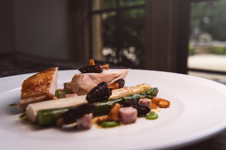 Foxhill Manor — interior and exterior view 15