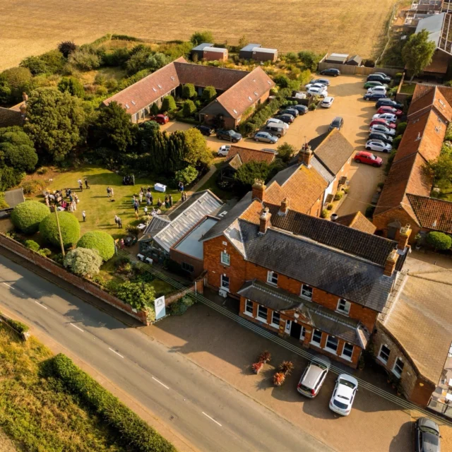 Titchwell Manor — interior and exterior view 14