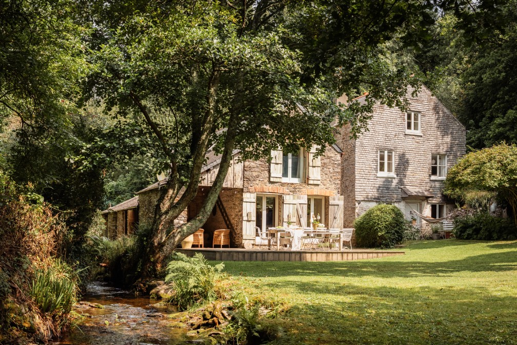 Ellesmera Mill — interior and exterior view 7