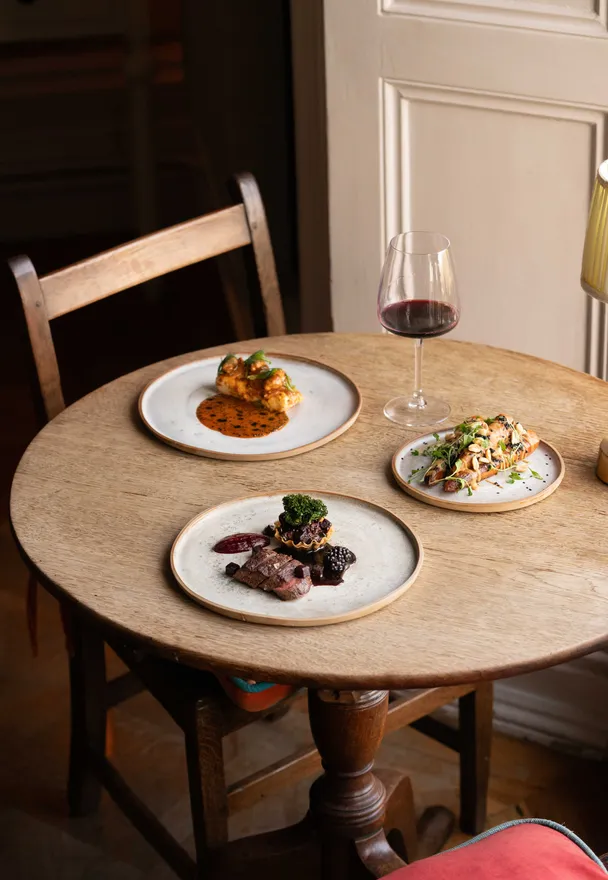 Penally Abbey Hotel & Restaurant — interior and exterior view 21