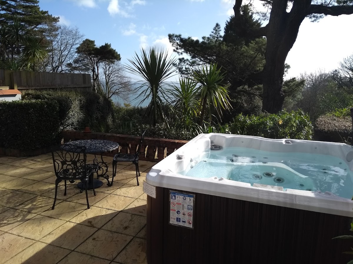 Orestone Manor — interior and exterior view 3