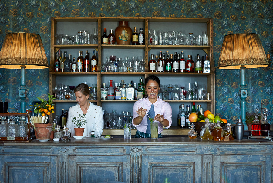 The Pig at Harlyn Bay — interior and exterior view 18