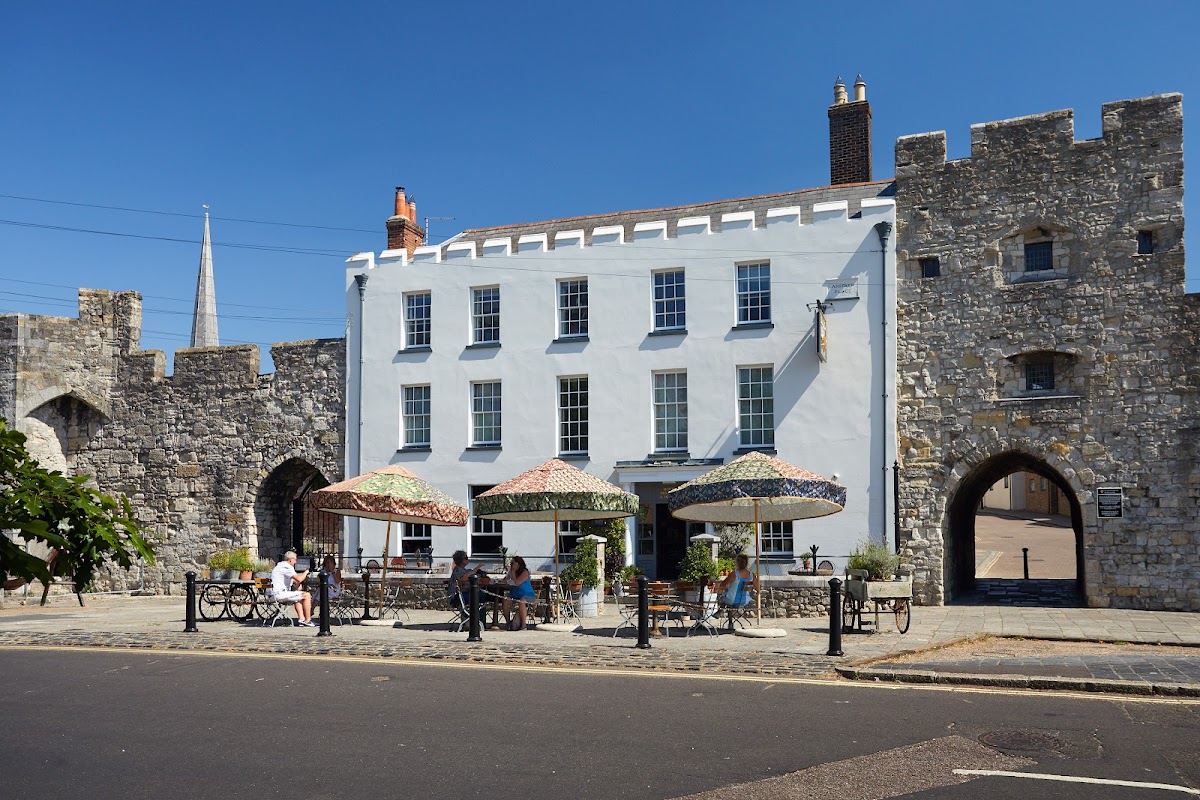 The Pig in the Wall — Southampton, Hampshire