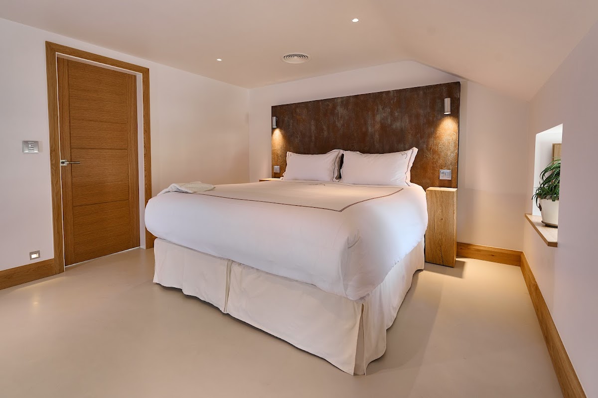 The Angel Inn — interior and exterior view 2