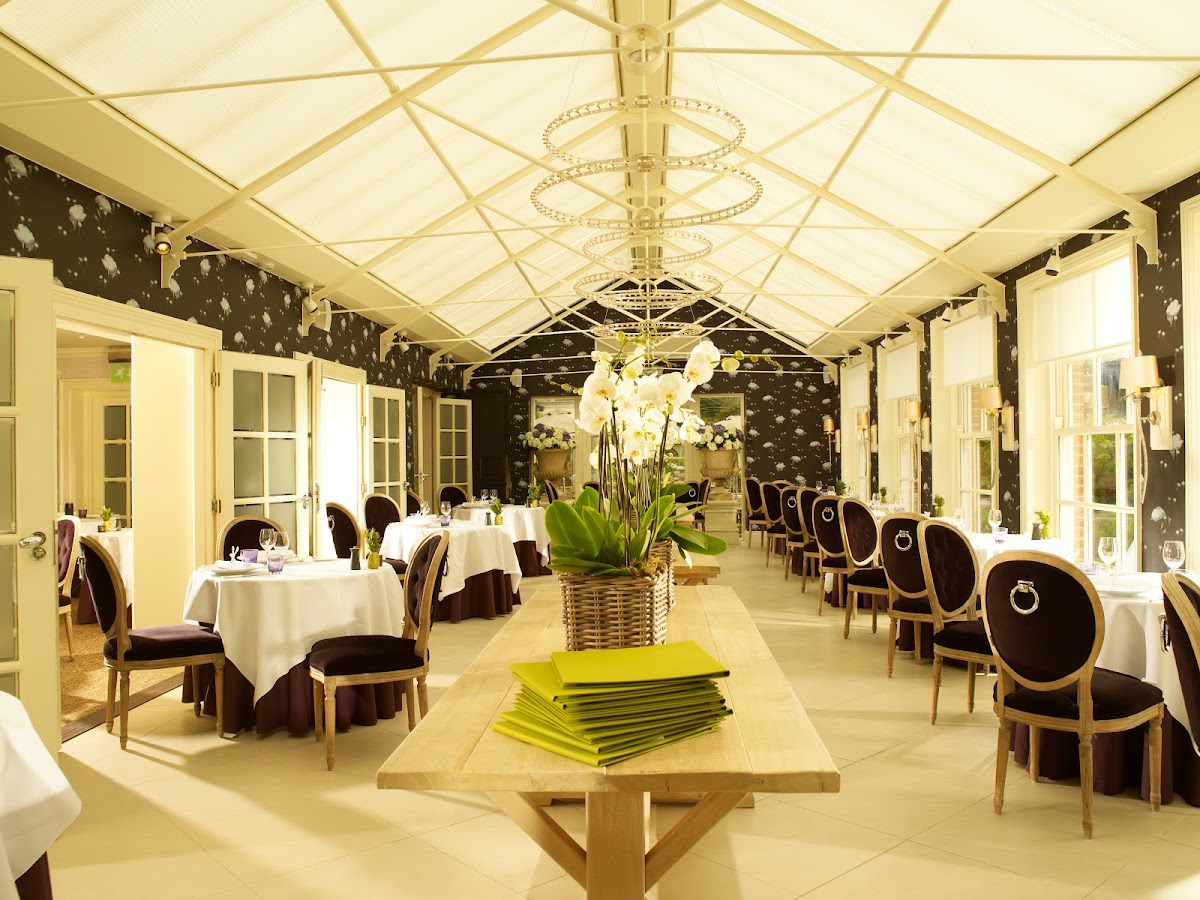 Chewton Glen Treehouses — interior and exterior view 5