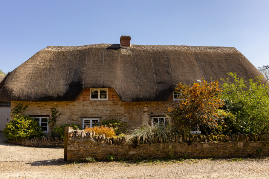 Mollie's Cottage — interior and exterior view 18