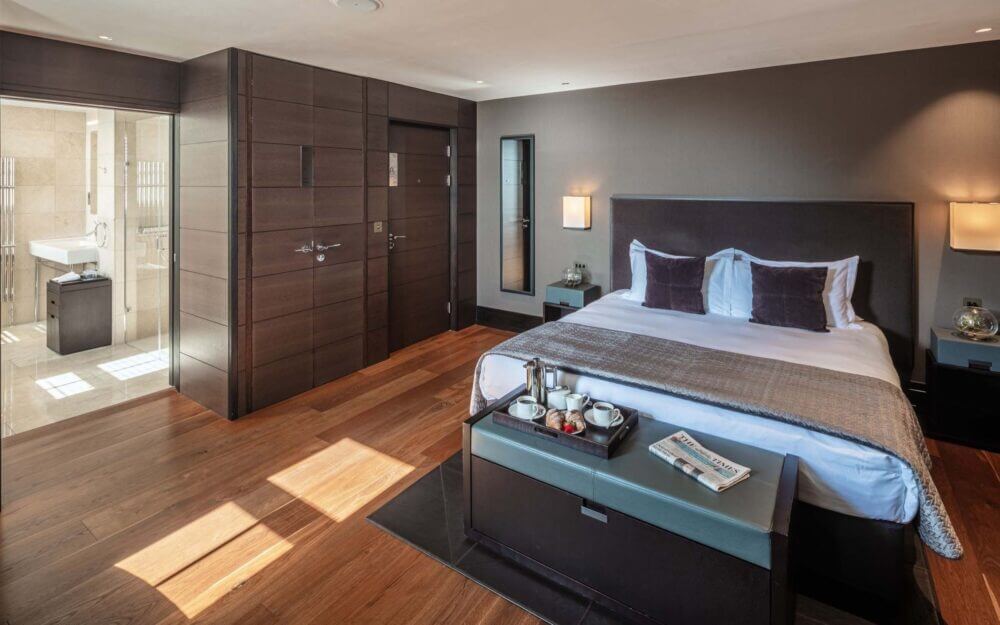 Twr y Felin Hotel — interior and exterior view 11