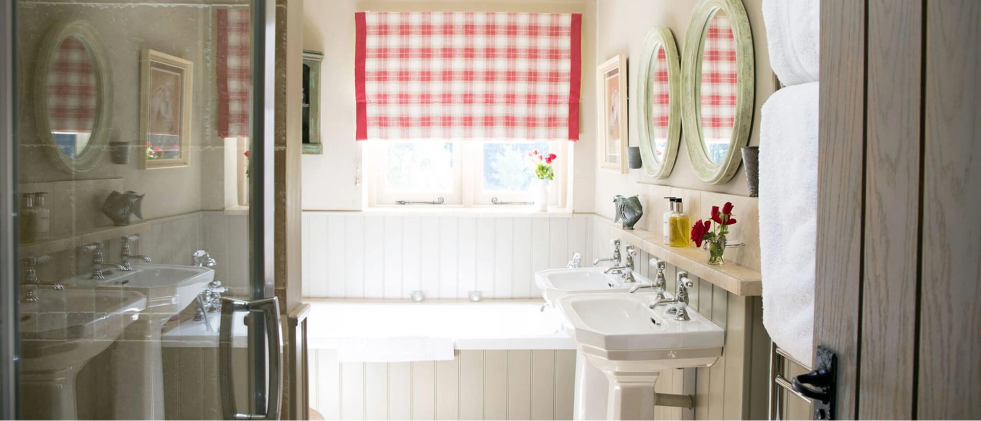 Magazine Wood — interior and exterior view 13