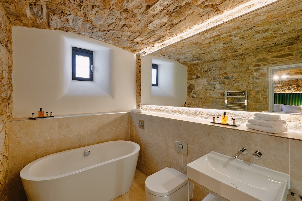 Bodmin Jail Hotel — interior and exterior view 4