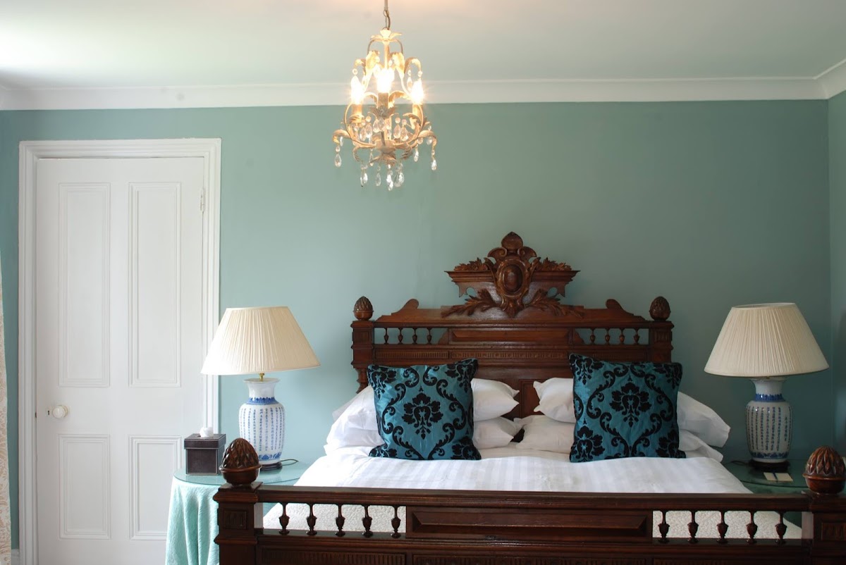 Lake Country House Hotel & Spa — interior and exterior view 4