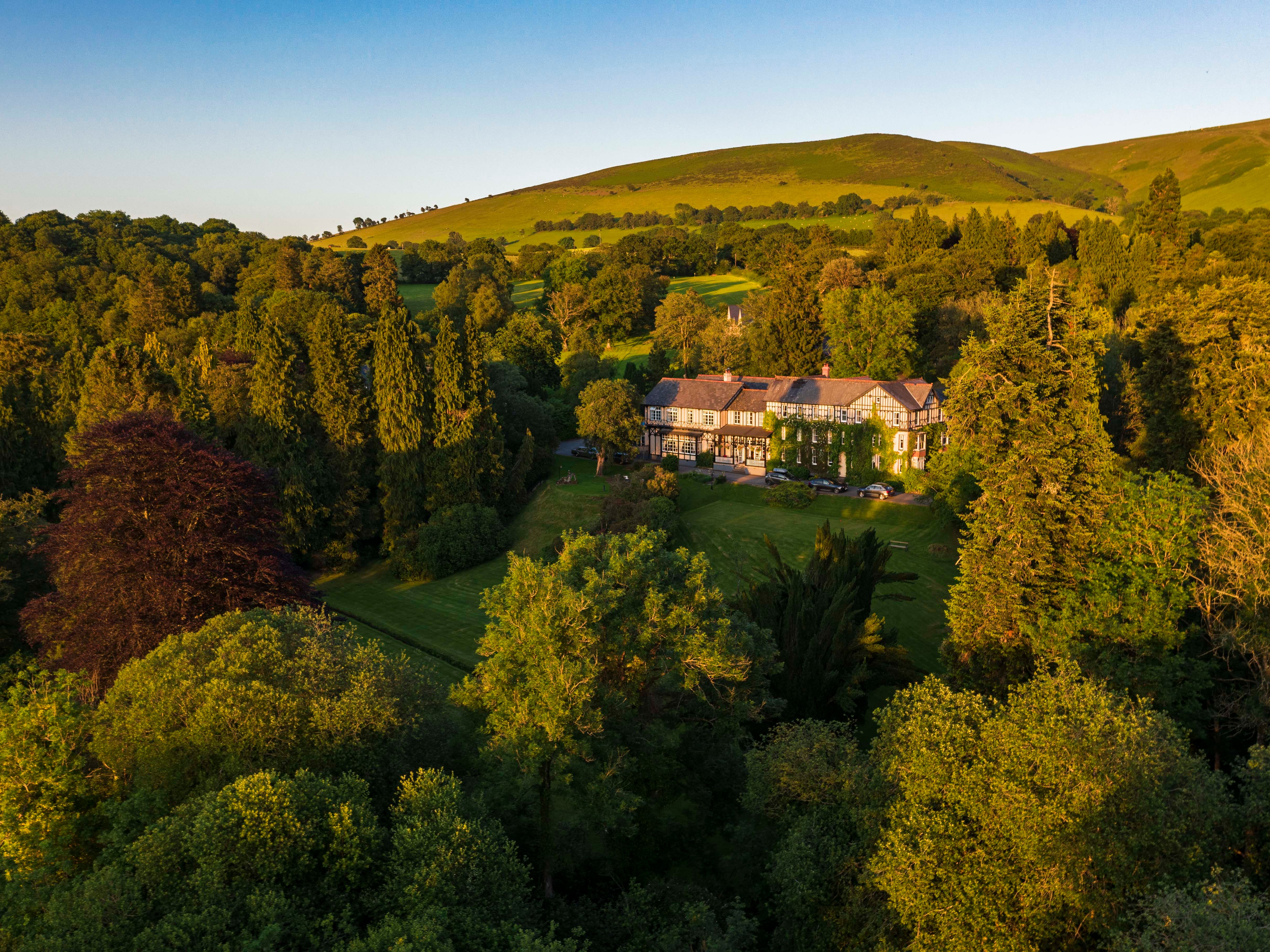 Lake Country House Hotel & Spa — interior and exterior view 15