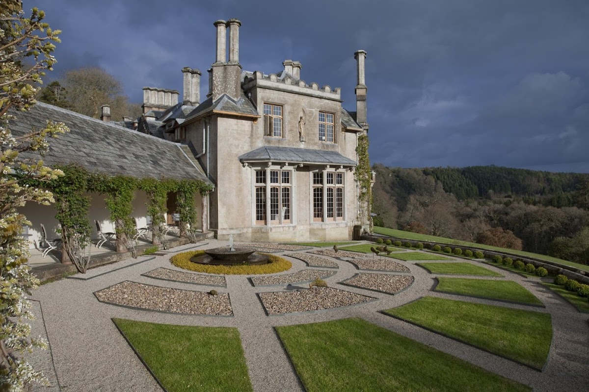 Hotel Endsleigh — interior and exterior view 5