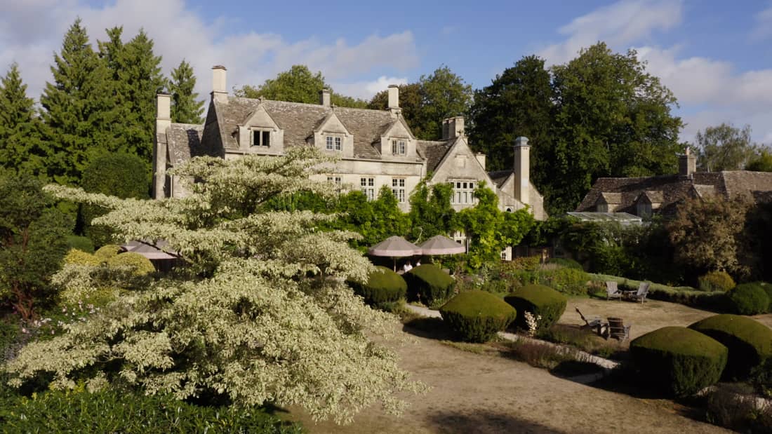 The Pig in the Cotswolds — interior and exterior view 8