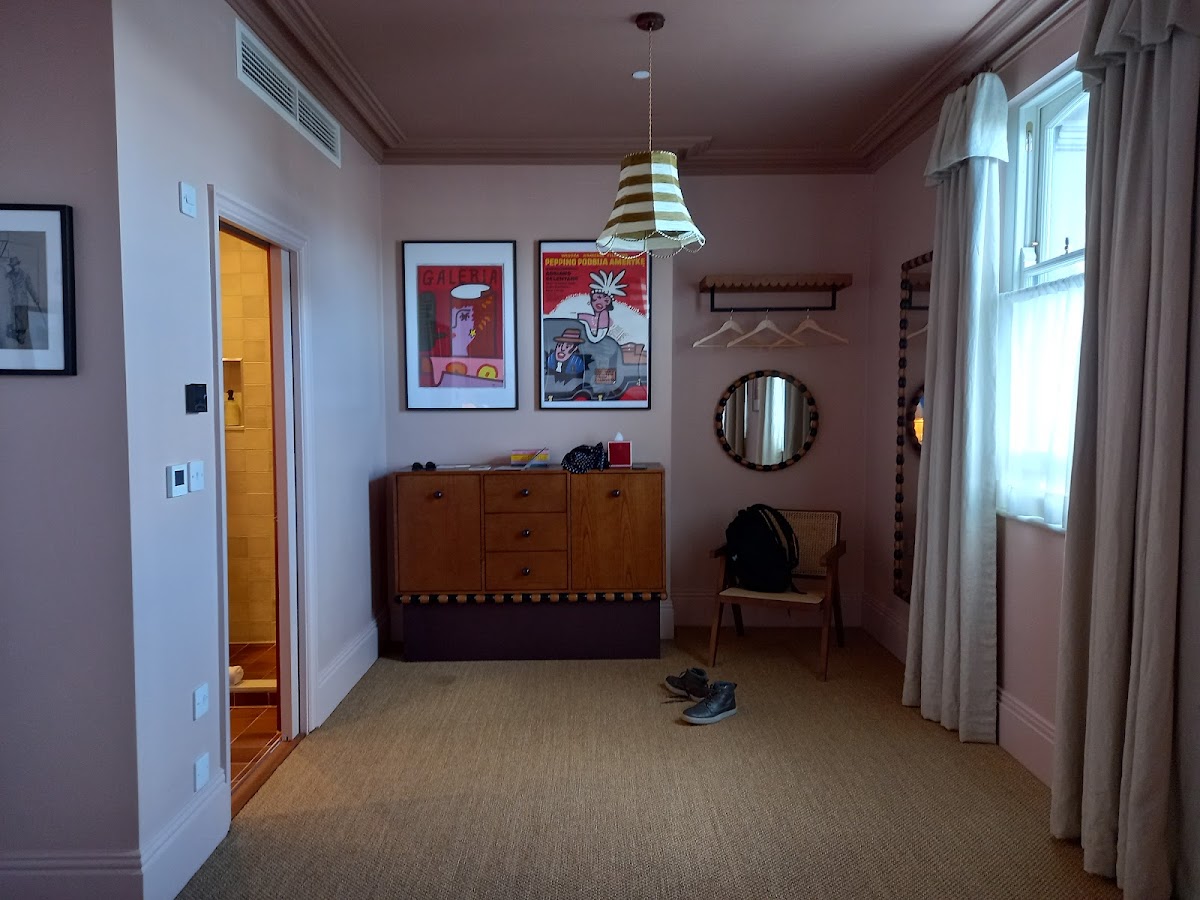 Margate House — interior and exterior view 6