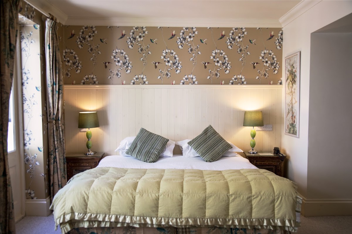 Orestone Manor — interior and exterior view 2