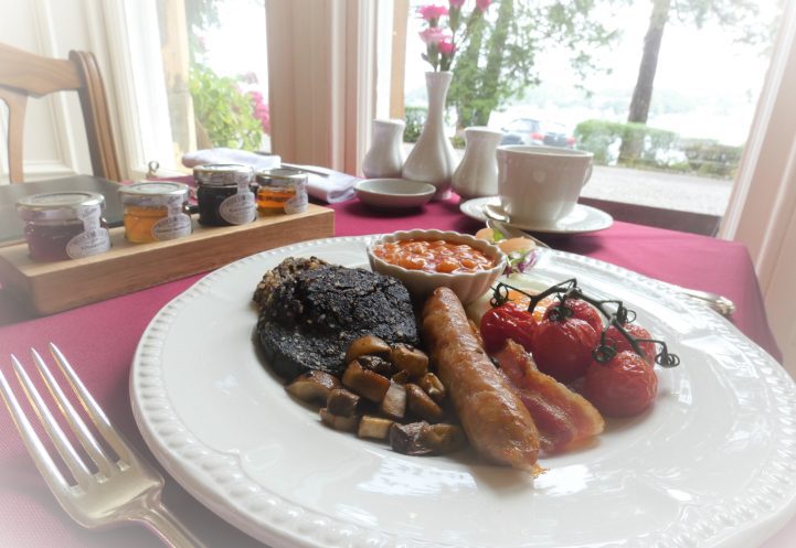 Dungallan Country House — interior and exterior view 16