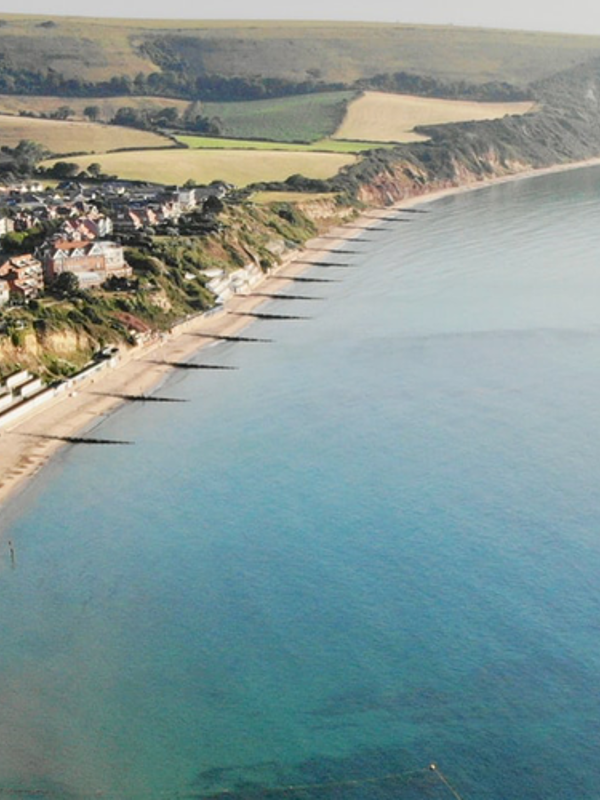 The Pig on the Beach — interior and exterior view 11