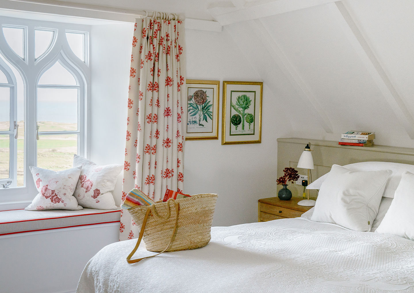 Penally Abbey Hotel & Restaurant — interior and exterior view 8