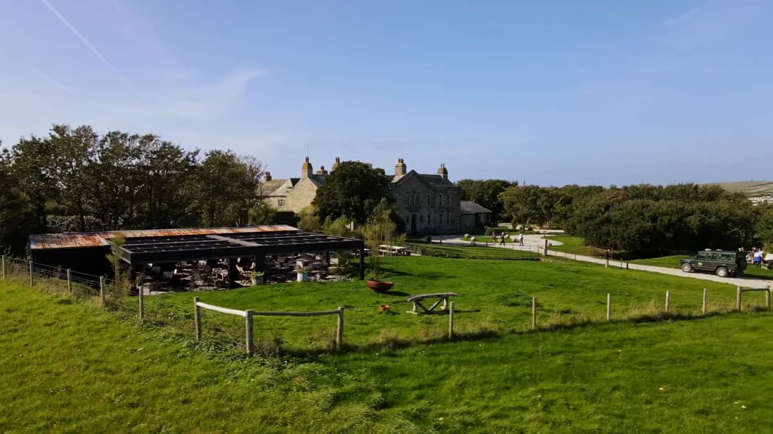 The Pig at Harlyn Bay — interior and exterior view 8