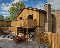 Center Parcs Treehouses — interior and exterior view 36