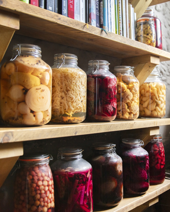 The Pig near Bath — interior and exterior view 32