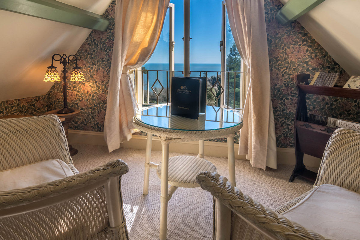 Orestone Manor — interior and exterior view 6