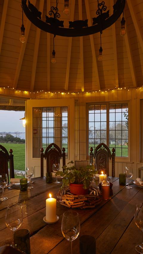 The Pig on the Beach — interior and exterior view 32