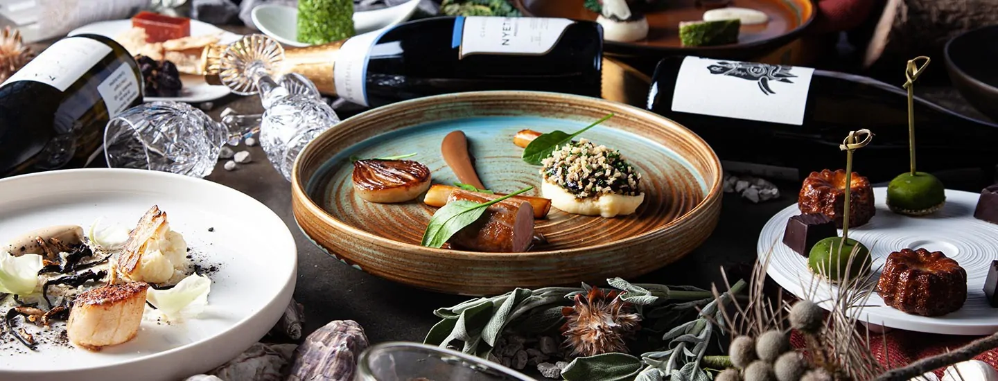 Llangoed Hall — interior and exterior view 10