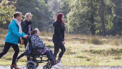 Foreland Lighthouse Keeper's Cottage — interior and exterior view 15