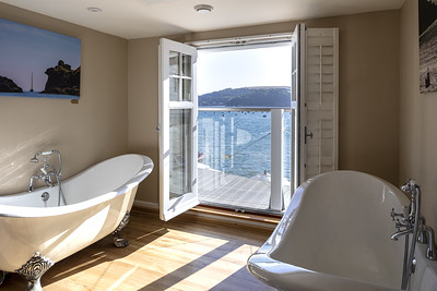 South Sands Hotel — interior and exterior view 3