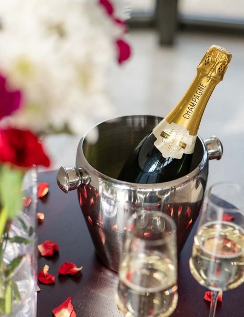 Roch Castle Hotel — interior and exterior view 28