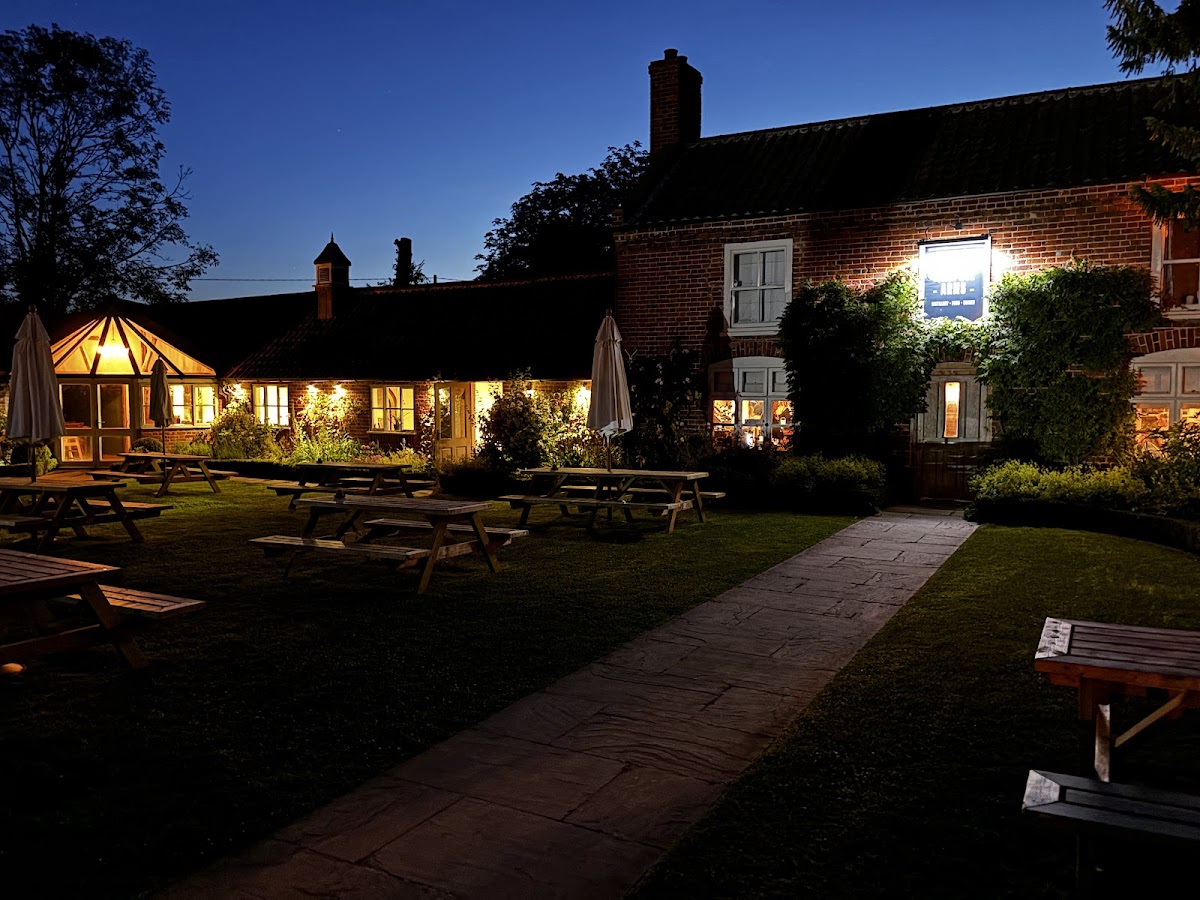 Walpole Arms — interior and exterior view 4