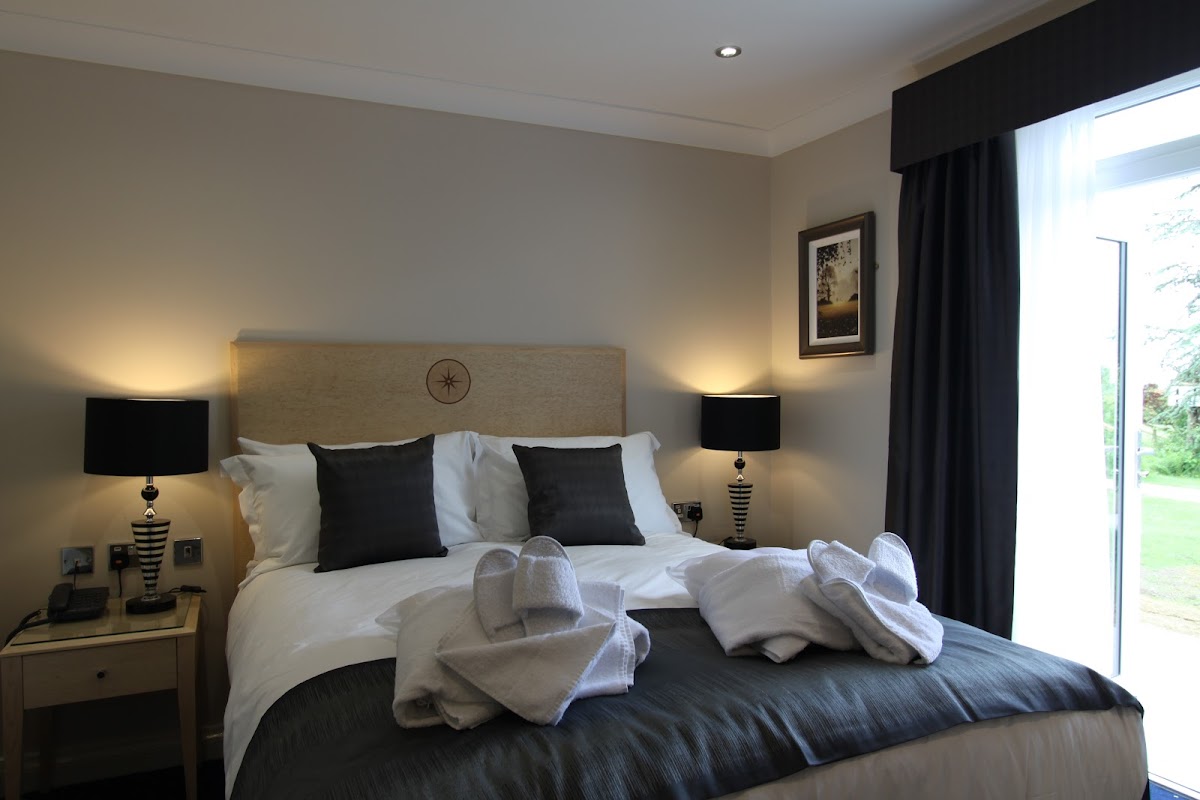 Haytor Hotel β interior and exterior view 2