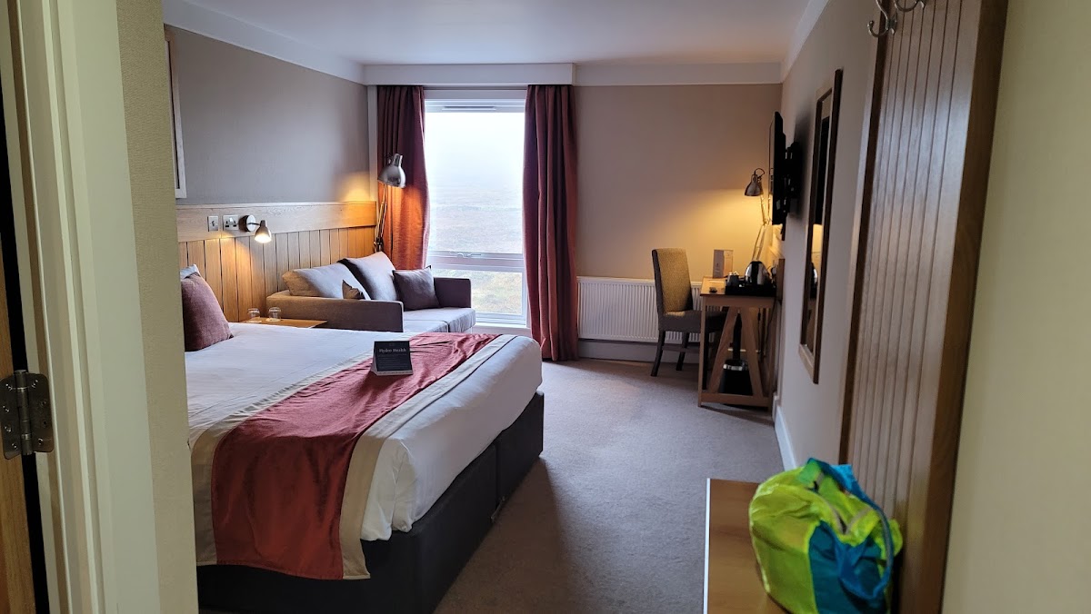 Kingshouse Hotel — interior and exterior view 2